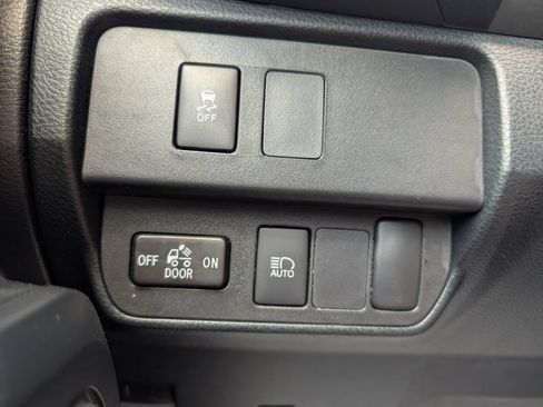 Used 2023 Toyota Tacoma SR AWD/4WD image 22