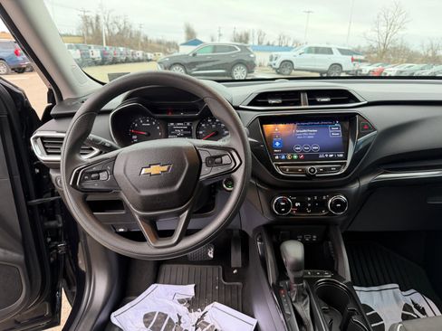 Certified 2021 Chevrolet TrailBlazer LT w/ Convenience Package image 17