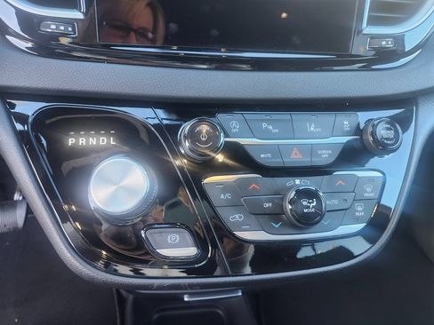 New 2026 Chrysler Voyager LX image 10