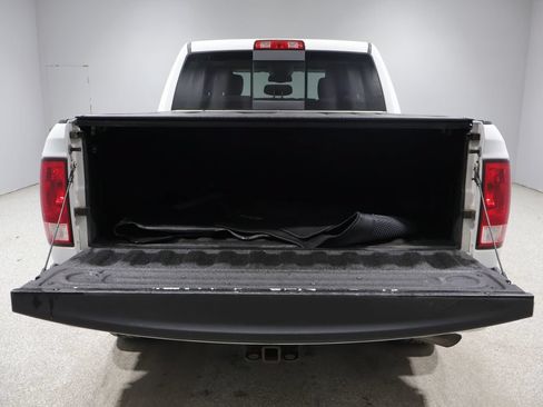 Used 2018 RAM 1500 Big Horn AWD/4WD image 4