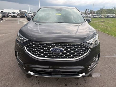 Used 2021 Ford Edge Titanium w/ Equipment Group 301A AWD/4WD image 3