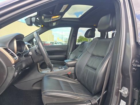 Used 2015 Jeep Grand Cherokee Limited image 13