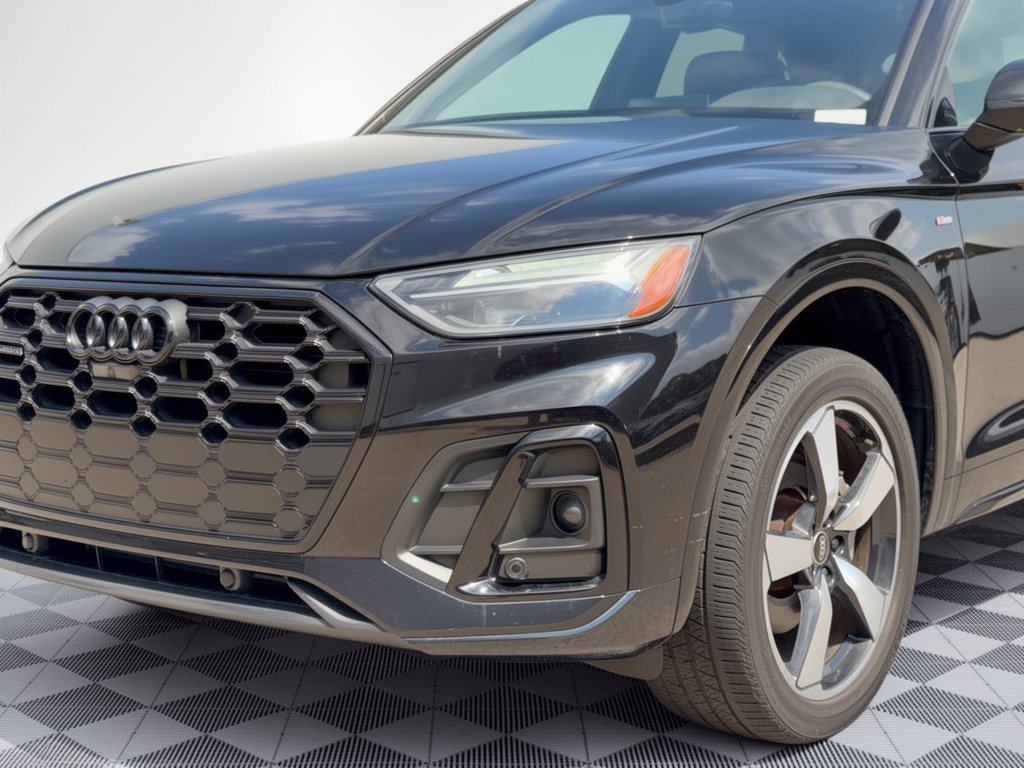 Used 2023 Audi Q5 2.0T Premium Plus w/ Premium Plus Package AWD/4WD image 12