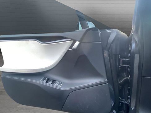 Used 2019 Tesla Model S 100D image 20