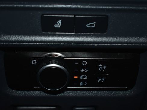 Used 2023 Ford Expedition Max XLT image 17