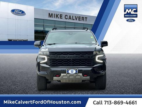 Used 2022 Chevrolet Tahoe Z71 w/ Luxury Package AWD/4WD image 8