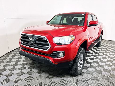 Used 2019 Toyota Tacoma SR5 RWD image 7
