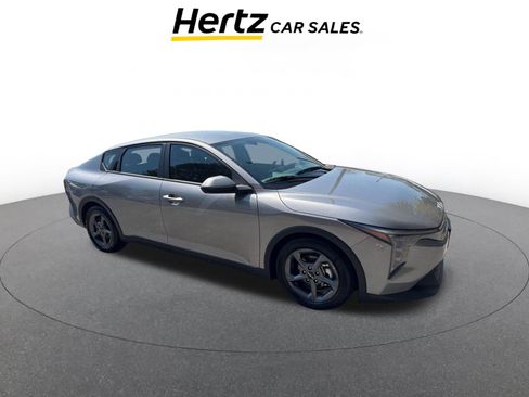 Used 2025 Kia K4 LXS image 1