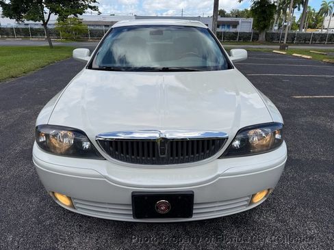 Used 2004 Lincoln LS RWD image 5