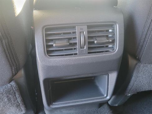 Certified 2024 Nissan Rogue S image 25