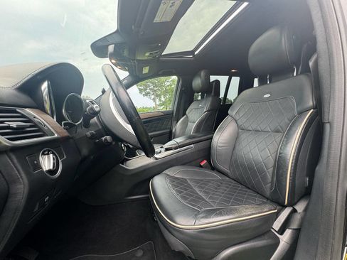 Used 2015 Mercedes-Benz GL 450 4MATIC image 17