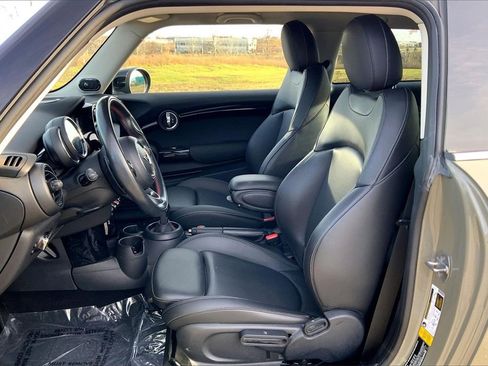 Used 2020 MINI Cooper S w/ Premium Package image 9