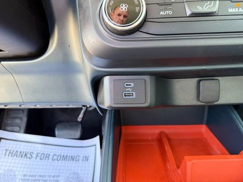 Used 2022 Ford Maverick XLT image 25