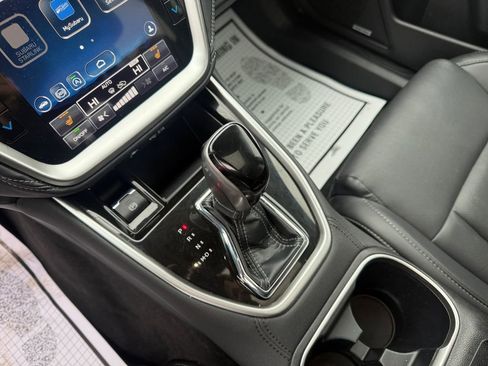 Used 2022 Subaru Outback Limited image 24