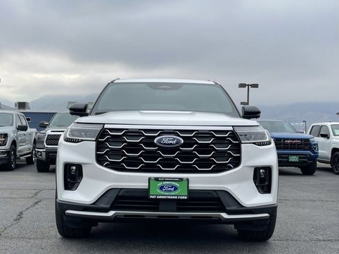 New 2026 Ford Explorer Platinum w/ LUX Leather Package image 5