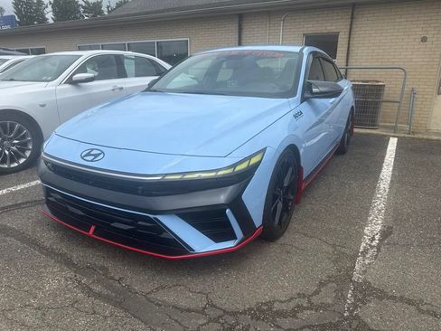 Used 2025 Hyundai Elantra N FWD image 3