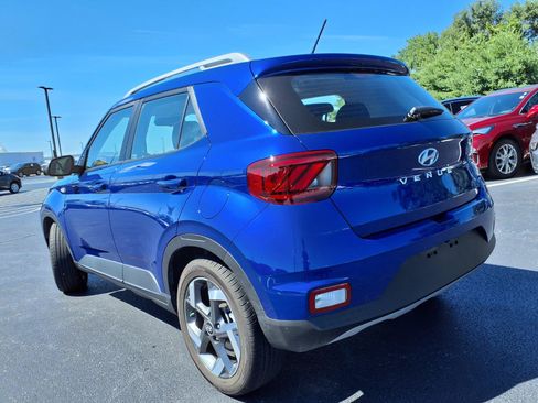 Used 2025 Hyundai Venue SEL FWD image 27