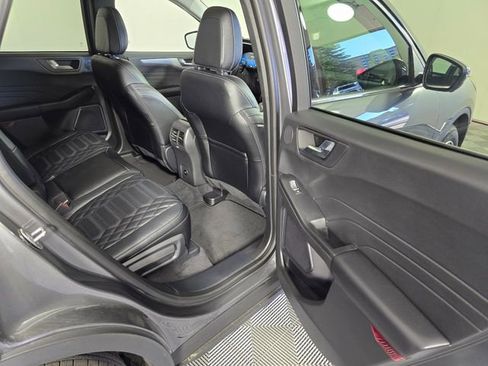 Used 2024 Ford Escape SE w/ PHEV Premium Package image 14