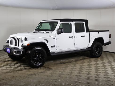 Used 2023 Jeep Gladiator Sport image 6