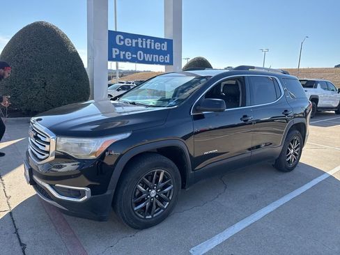Used 2017 GMC Acadia SLT image 1
