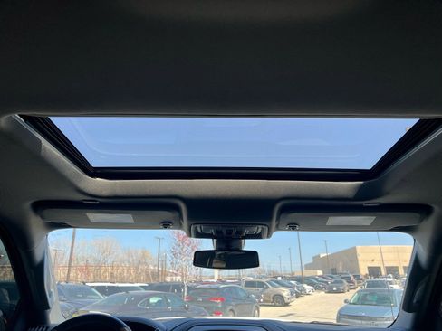 Used 2022 GMC Sierra 1500 Denali w/ Denali Premium Package image 21