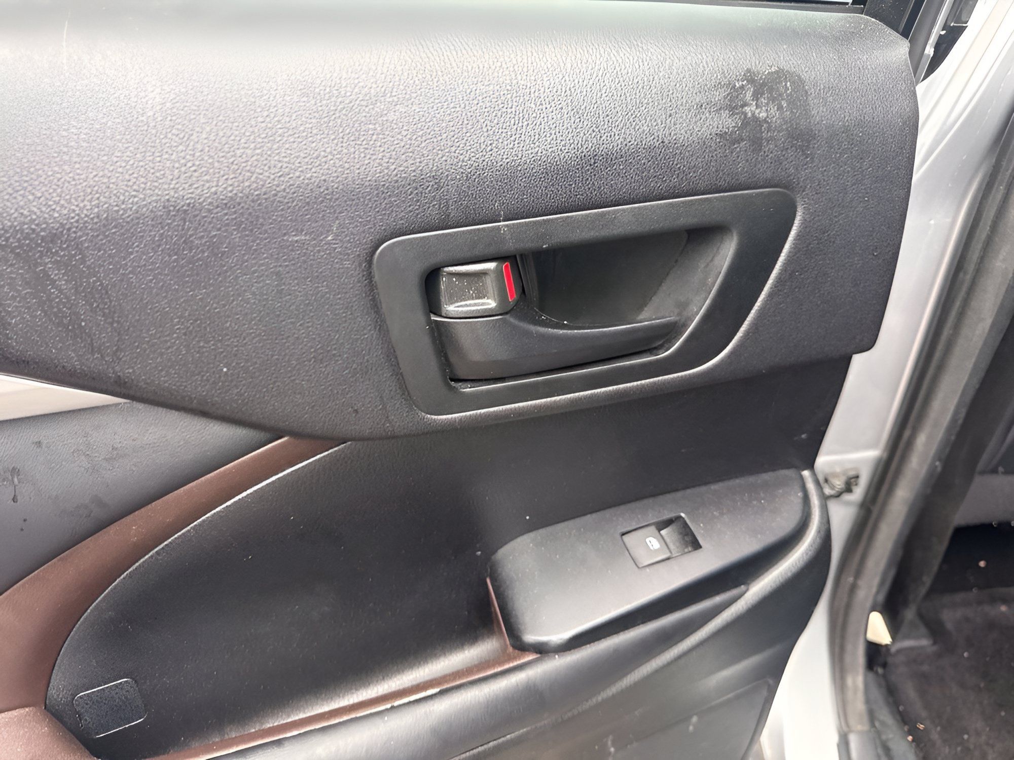 Used 2015 Toyota Highlander Plus AWD/4WD image 17