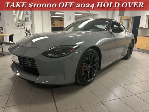 New 2024 Nissan Z Performance w/ Floor Mat Package image 2