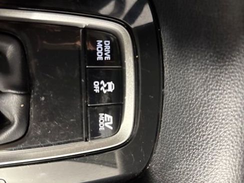 Used 2024 Toyota Corolla LE image 30