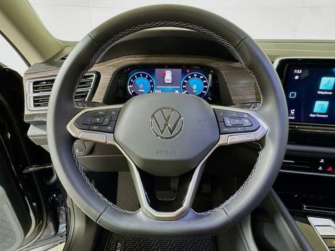 New 2026 Volkswagen Atlas SEL image 6