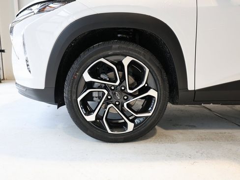 New 2026 Chevrolet Trax RS w/ Sunroof Package image 36