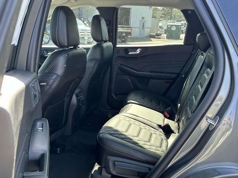 New 2024 Ford Escape SE w/ PHEV Premium Package image 14