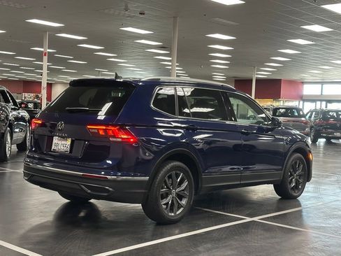 Used 2022 Volkswagen Tiguan SE FWD image 7