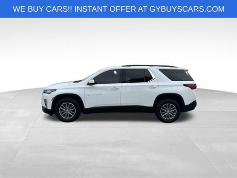 Used 2023 Chevrolet Traverse LT AWD/4WD image 3