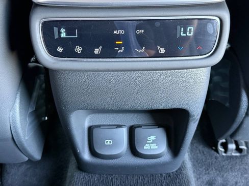 Used 2026 Genesis GV80 2.5T Prestige AWD/4WD image 21