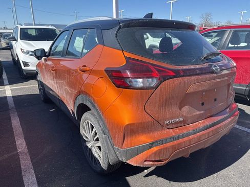Used 2023 Nissan Kicks SV image 5