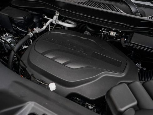 New 2025 Honda Ridgeline Sport image 10