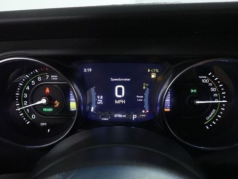 Used 2023 Jeep Wrangler Unlimited Sahara AWD/4WD image 19