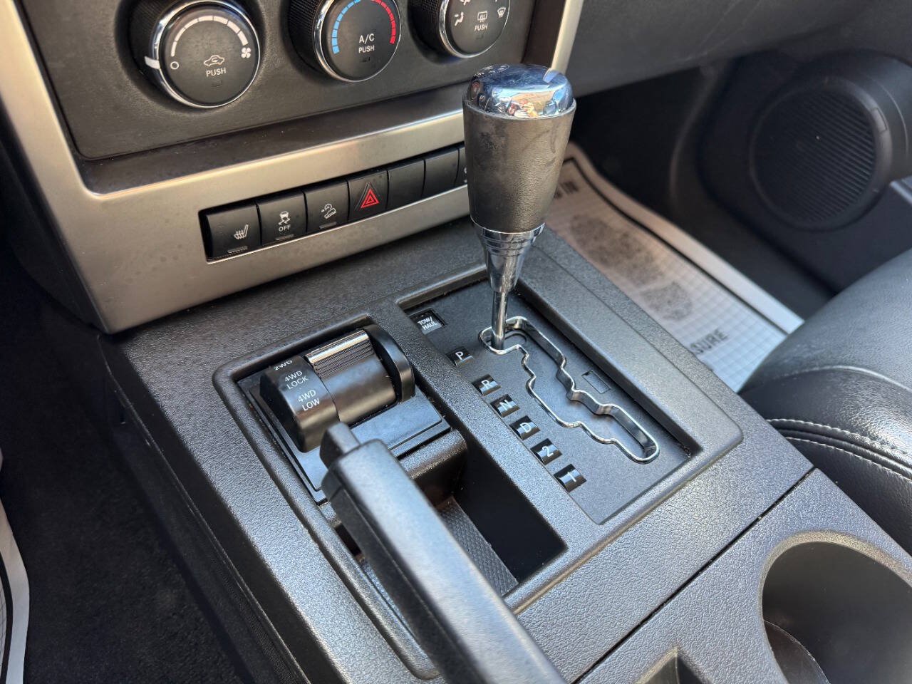 Used 2012 Jeep Liberty Sport AWD/4WD image 45