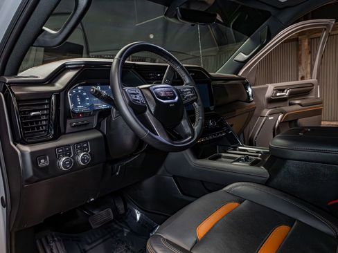 Used 2024 GMC Sierra 2500 AT4 w/ AT4 Premium Plus Package image 12