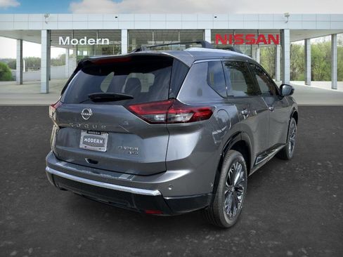 New 2026 Nissan Rogue Platinum image 4