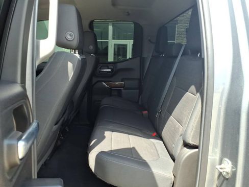 Used 2019 GMC Sierra 1500 SLE w/ X31 Off-Road Package AWD/4WD image 18