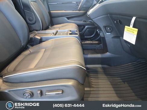 New 2026 Honda Odyssey Touring image 12