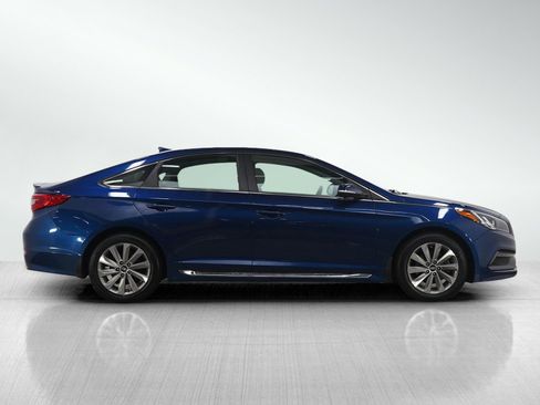 Used 2017 Hyundai Sonata Sport image 6