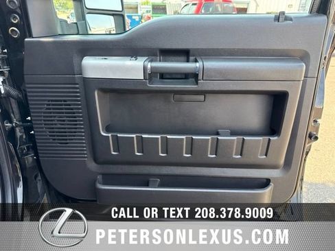 Used 2015 Ford F350 Lariat w/ Lariat Interior Package AWD/4WD image 12