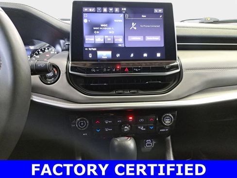 Certified 2025 Jeep Compass Limited AWD/4WD image 20