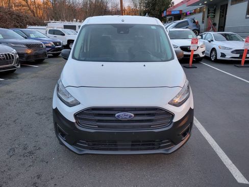 Used 2022 Ford Transit Connect XL image 2