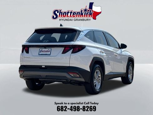 Used 2026 Hyundai Tucson SE FWD image 6