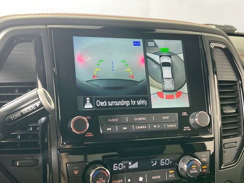 Used 2021 Nissan Titan PRO-4X w/ Pro-4x Convenience Package image 14