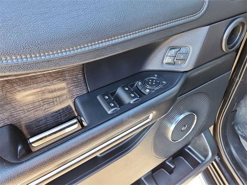 Used 2021 Ford Expedition Max Limited image 24