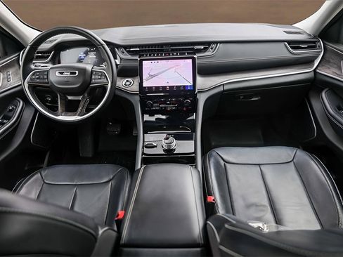 Used 2022 Jeep Grand Cherokee L Limited w/ Luxury Tech Group II image 21